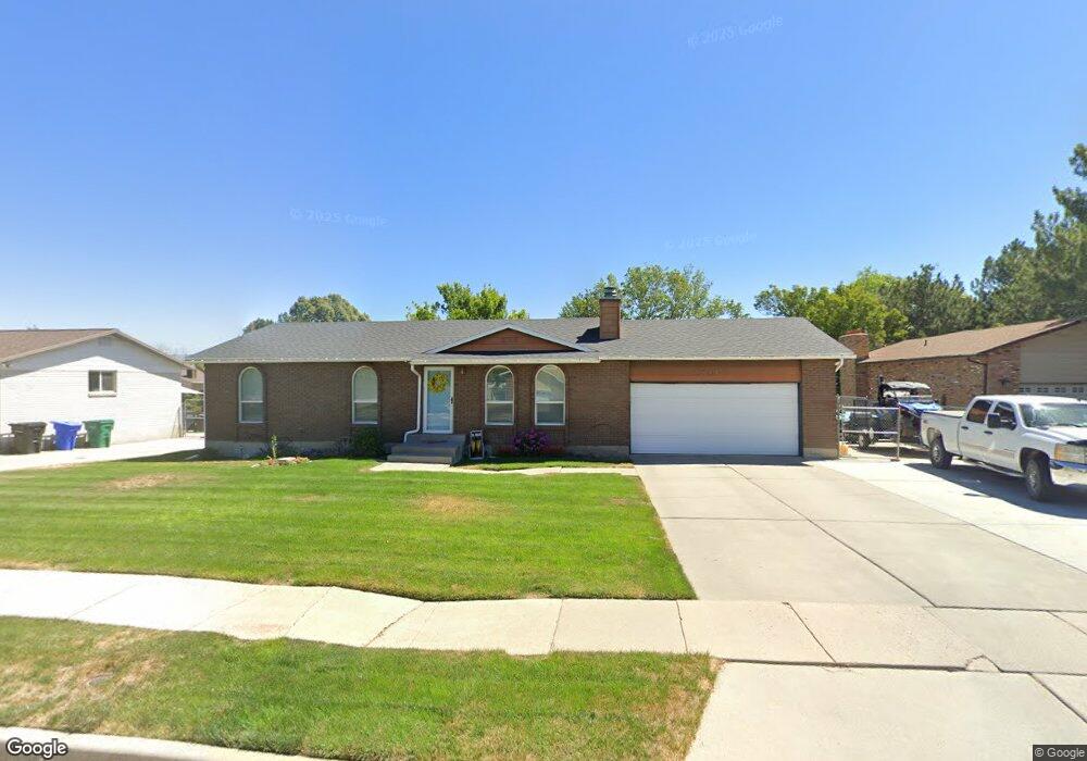 7487 Blackfriar Cir, West Jordan, UT 84084 - photo 1