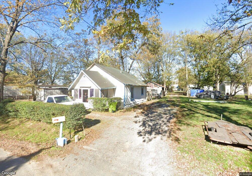 211 E Jefferson St, Stuttgart, AR 72160 - photo 1