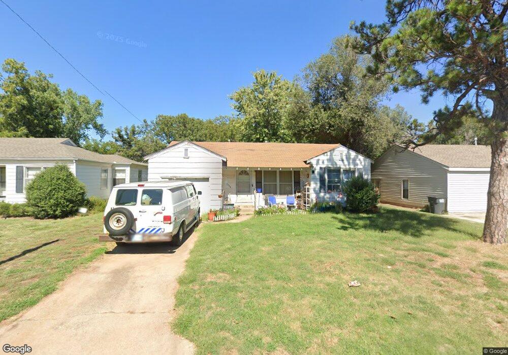 2226 W Maple Ave, Enid, OK 73703 - photo 1