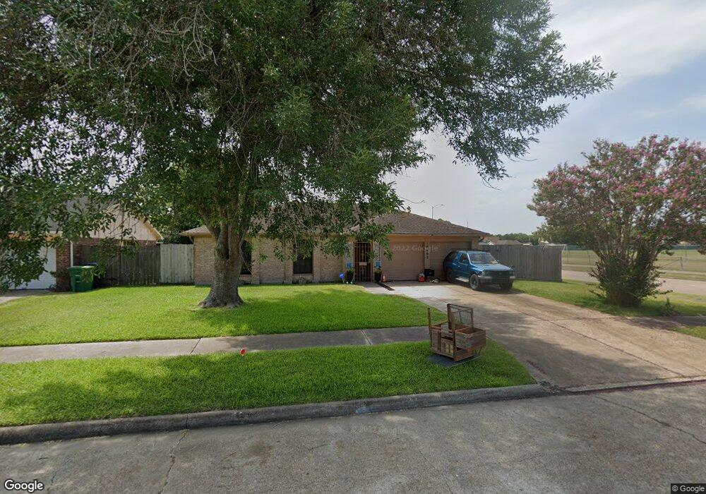 10402 Kirklane Dr, Houston, TX 77089 - photo 1