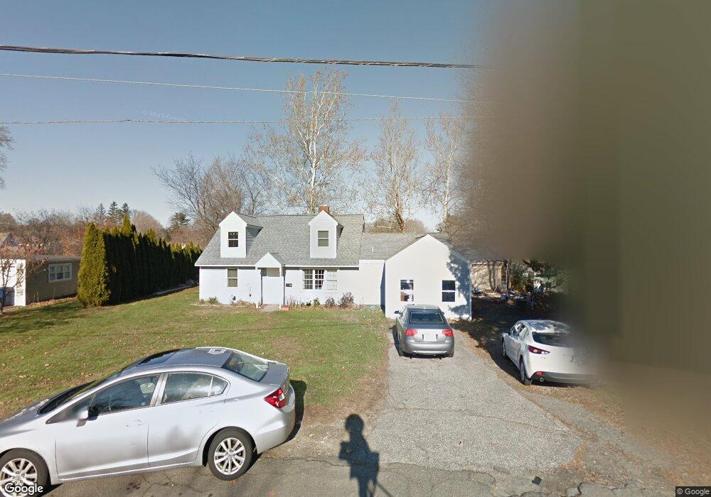 217 Seaver Cir, Bridgeport, CT 06606 - photo 1