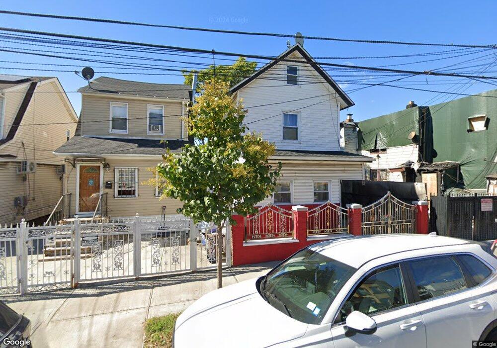 10314 168th Place, Jamaica, NY 11433 - photo 1