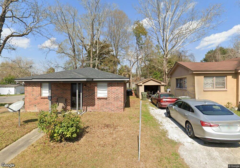 638 W 48th St, Savannah, GA 31405 - photo 1