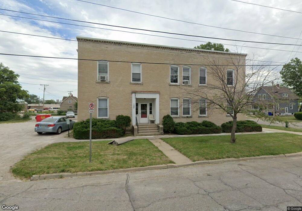 127 11th St SW unit 2, Cedar Rapids, IA 52404 - photo 1