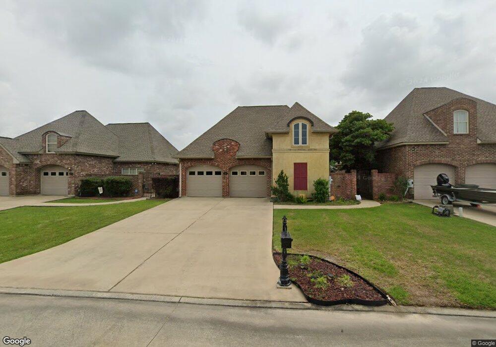 923 S Yorkshire Cir, Lake Charles, LA 70605 - photo 1