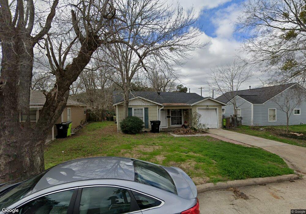 1104 Georgina St, Rosenberg, TX 77471 - photo 1