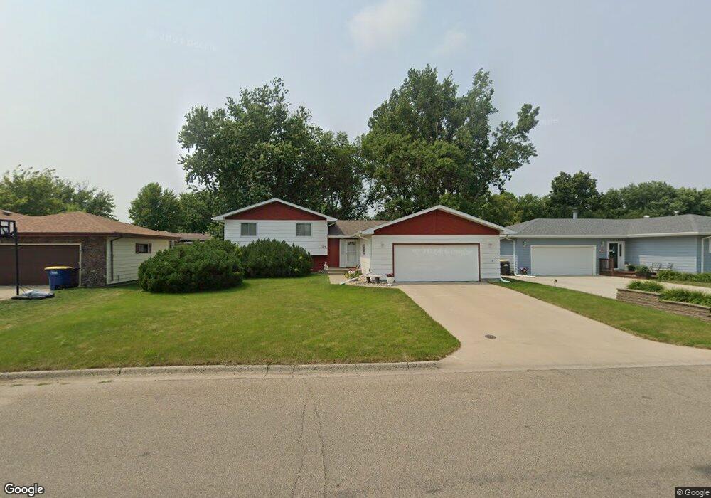 1507 6th Ave NE, Jamestown, ND 58401 - photo 1