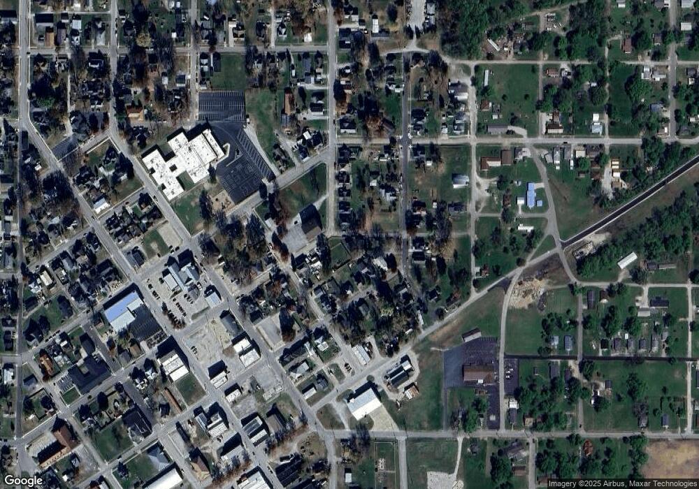 402 E 3rd St, Bicknell, IN 47512 - photo 1