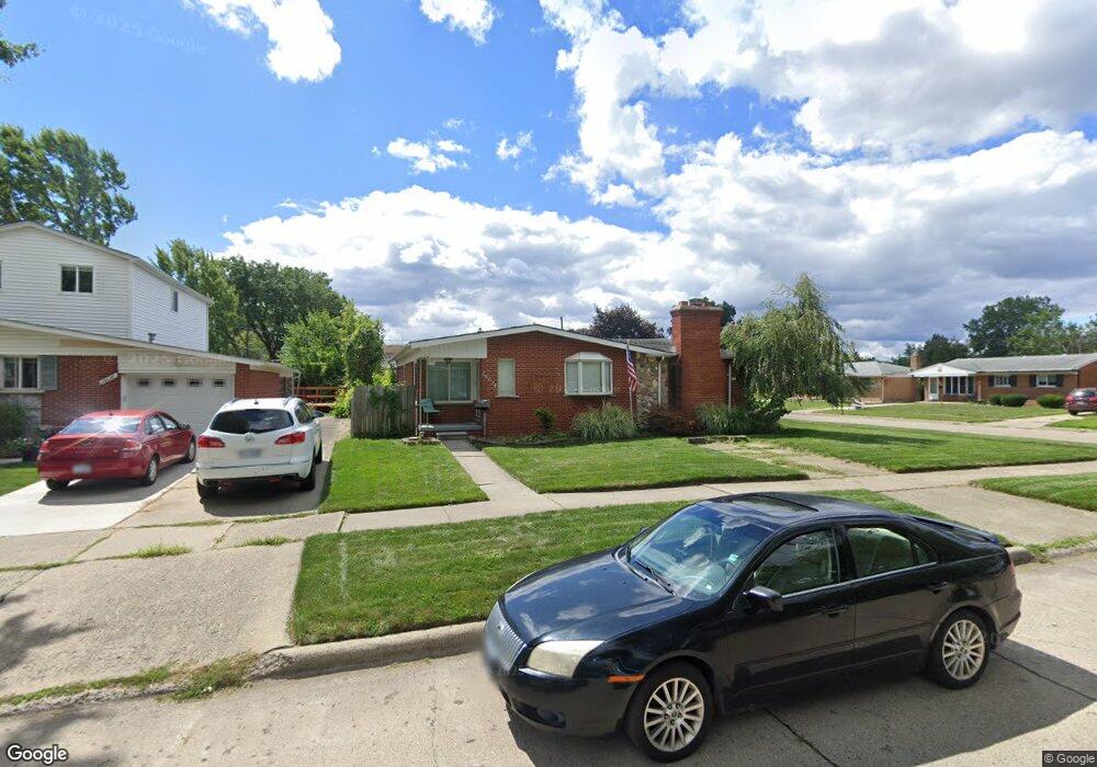 16014 Larkspur St, Roseville, MI 48066 - photo 1