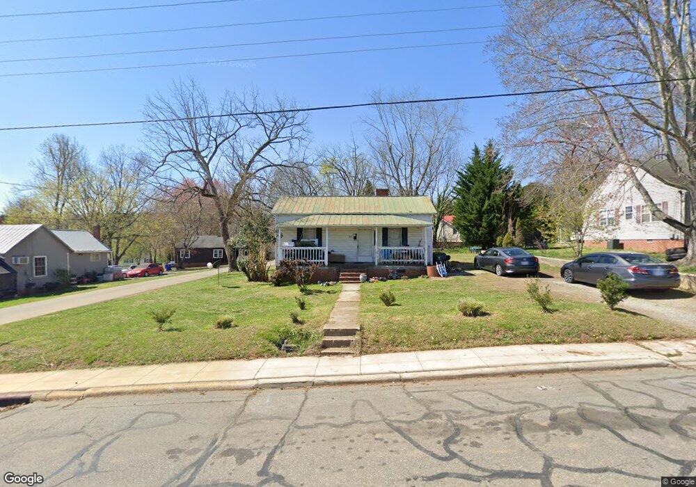 821 N Chatham Ave, Siler City, NC 27344 - photo 1