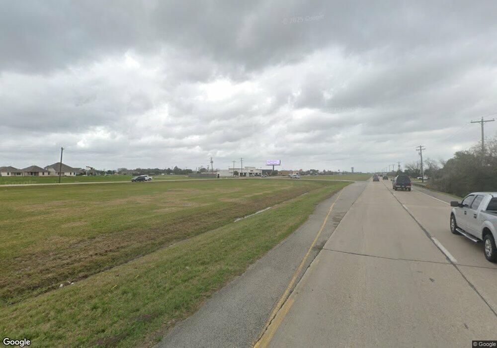 140 N Bypass 35, Alvin, TX 77511 - photo 1