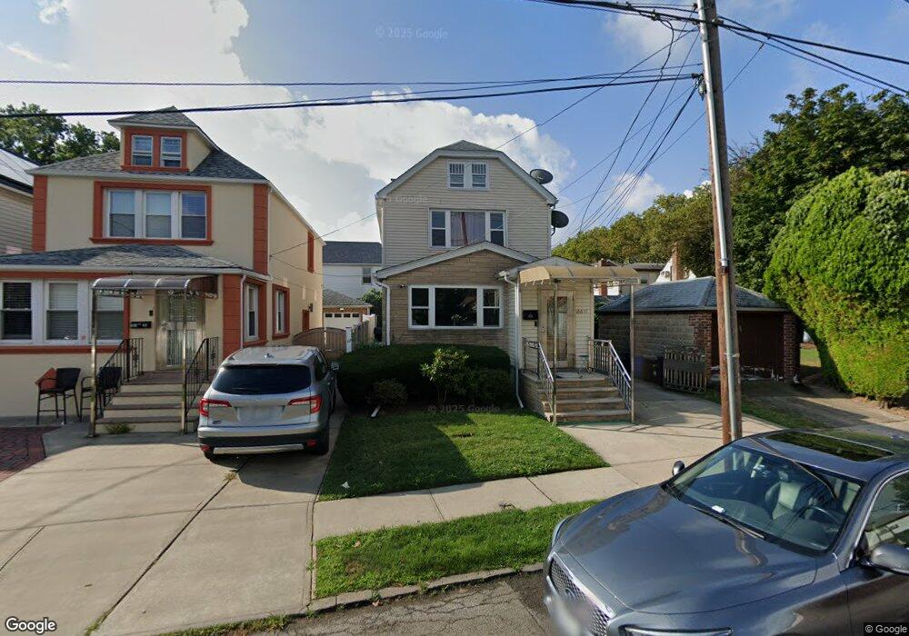 16814 77th Rd, Fresh Meadows, NY 11366 - photo 1