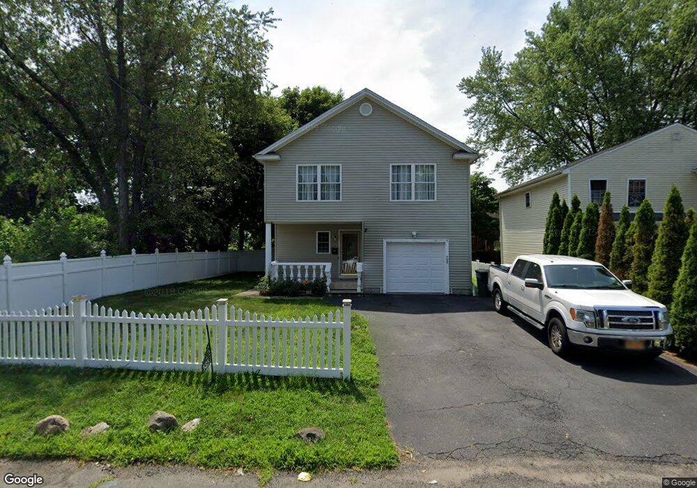 135 Grandview Ave, Bridgeport, CT 06606 - photo 1