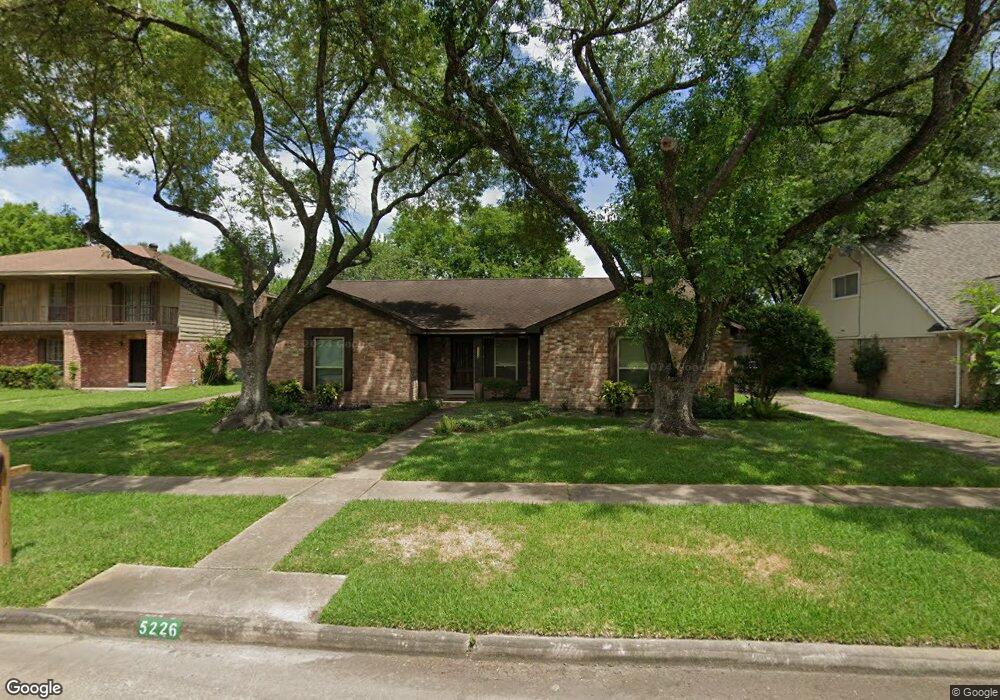 5226 Moss Glenn Ln, Houston, TX 77088 - photo 1