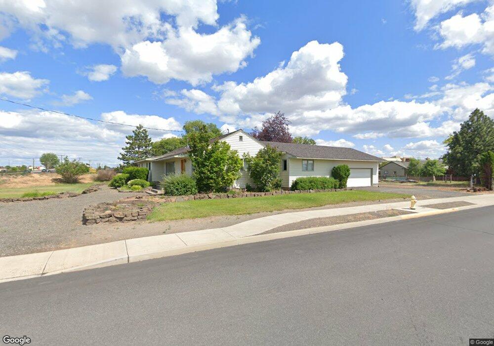 1544 NW 4th St, Redmond, OR 97756 - photo 1