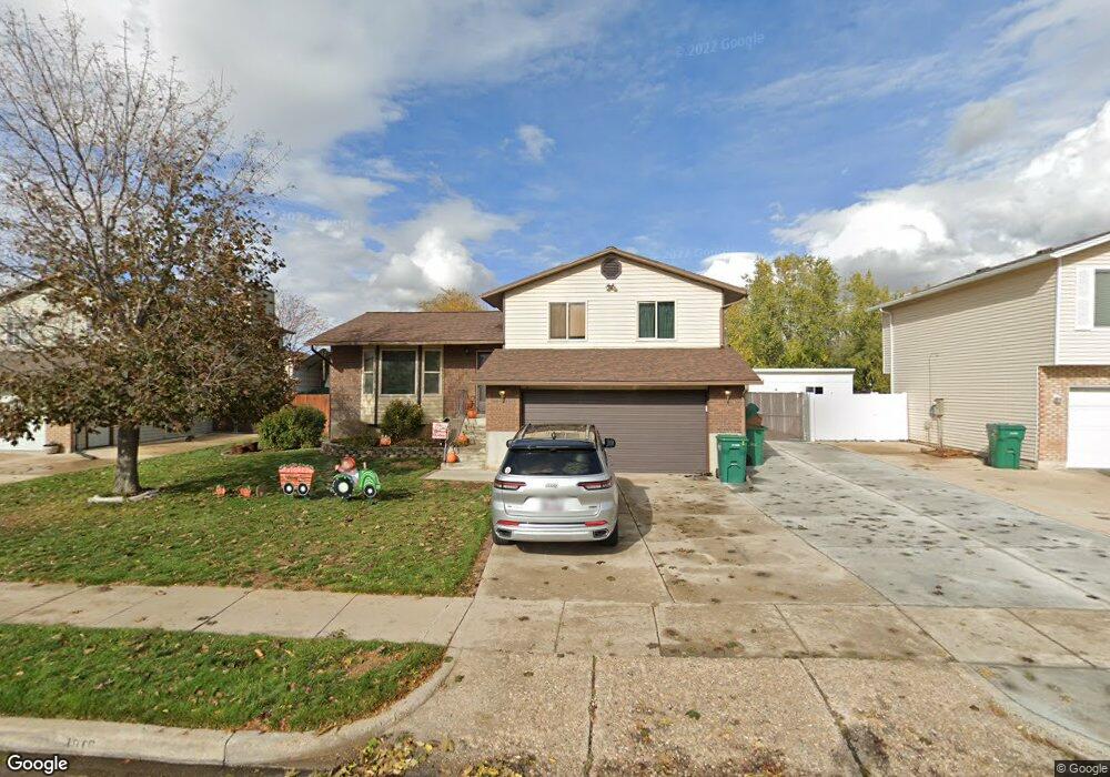 1016 W 550 S, Layton, UT 84041 - photo 1