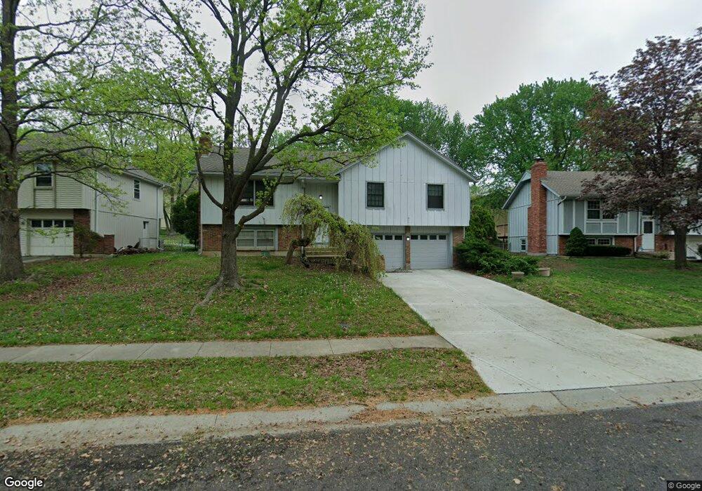 10021 Noland Rd, Lenexa, KS 66215 - photo 1