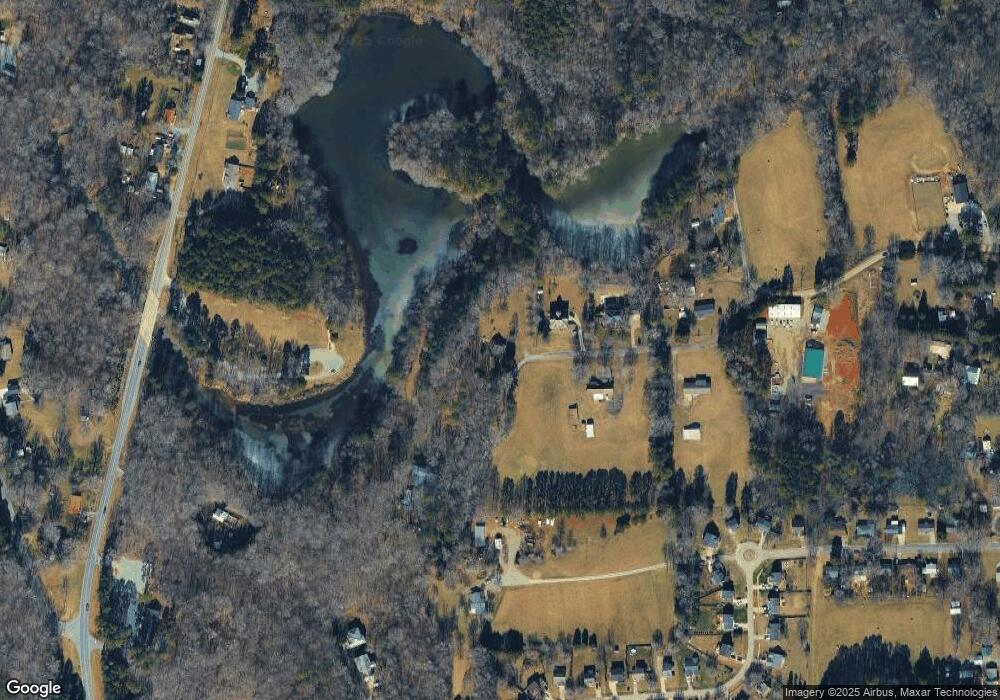 152 Town Lake Dr, Pittsboro, NC 27312 - photo 1