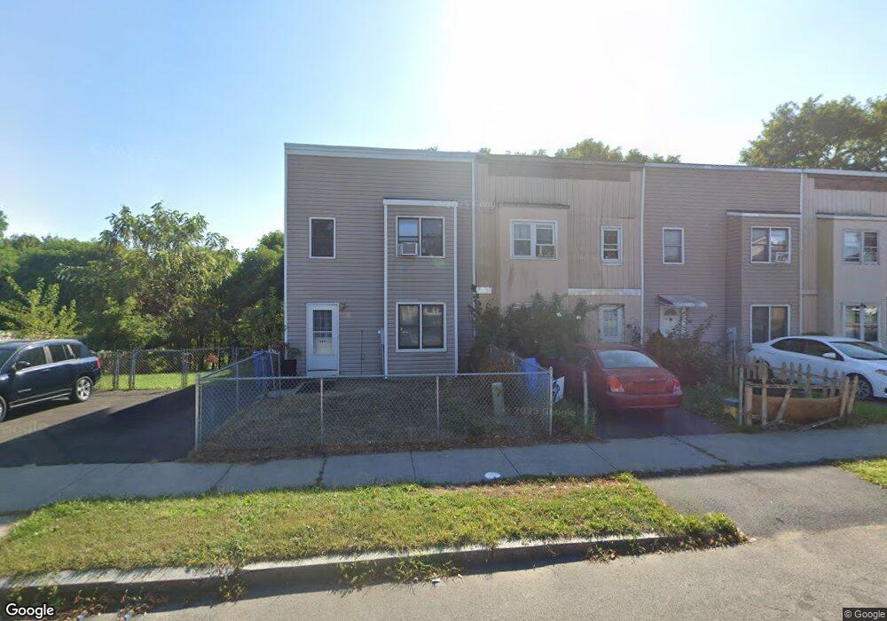 517 Lark Dr, Albany, NY 12210 - photo 1