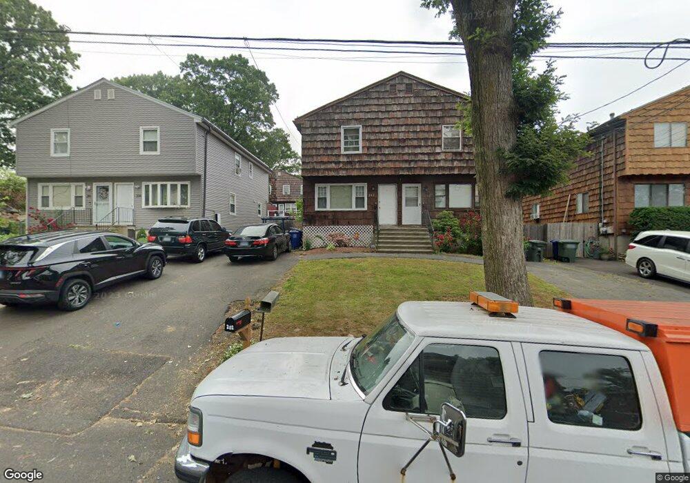 202 Robert St, Bridgeport, CT 06606 - photo 1