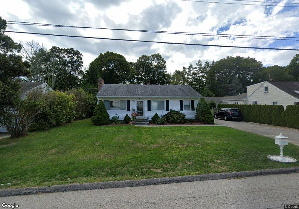 38 W Arch St, Pawcatuck, CT 06379 - photo 1