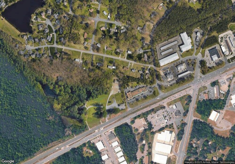 11902 Hull Street Rd, Midlothian, VA 23112 - photo 1