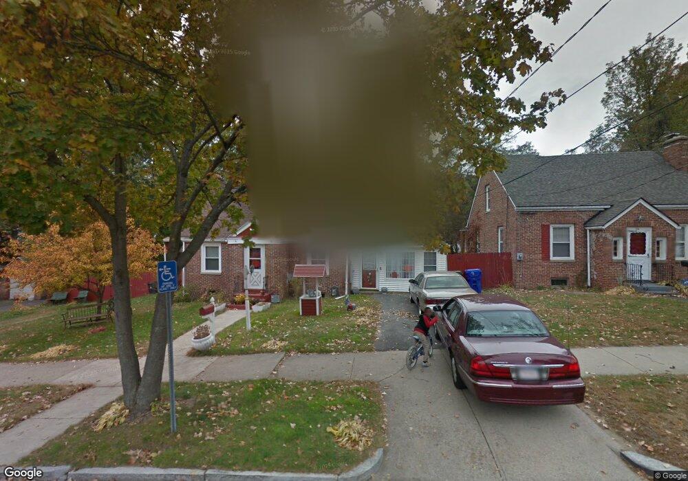 120 Fenwick St, Springfield, MA 01109 - photo 1