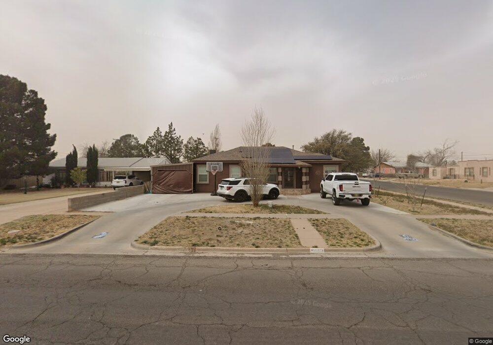 921 N Mckinley St, Hobbs, NM 88240 - photo 1