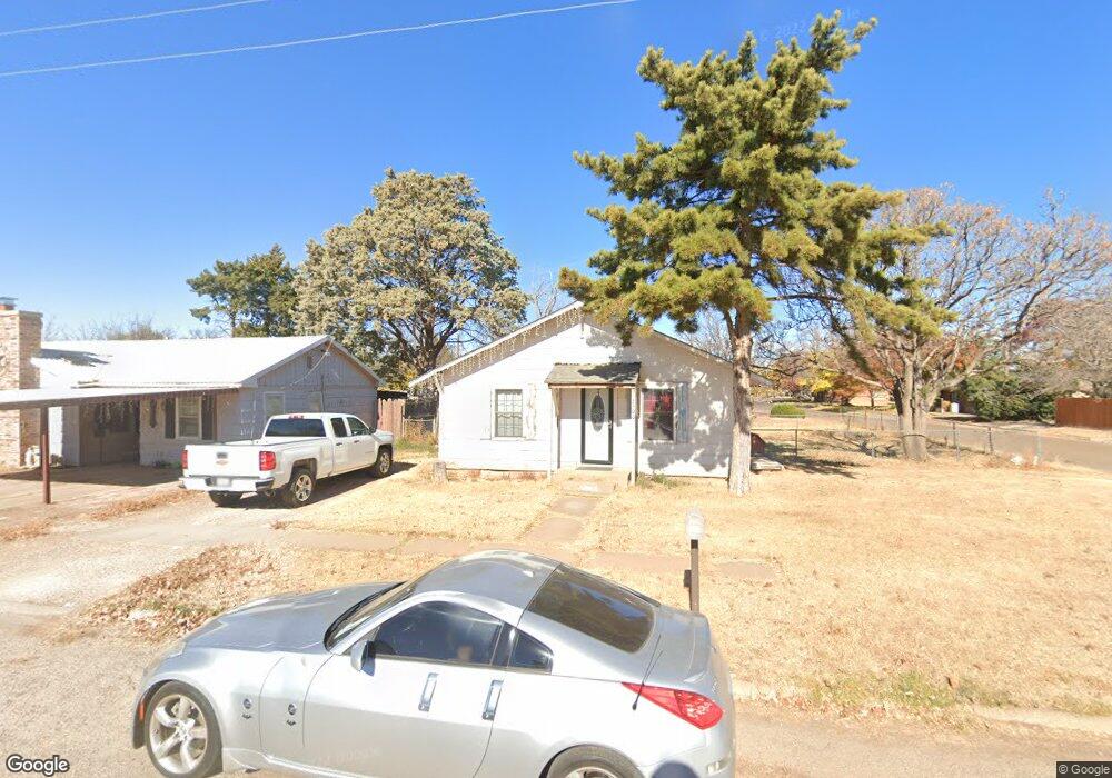 2500 W 11th St, Plainview, TX 79072 - photo 1