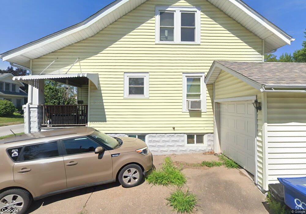 1744 W 17th St, Davenport, IA 52804 - photo 1