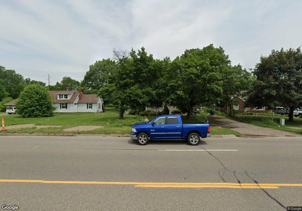 1246 W Bristol Rd, Flint, MI 48507 - photo 1