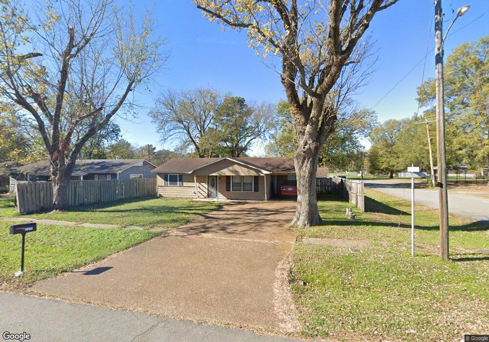 1111 N College St, Stuttgart, AR 72160 - photo 1