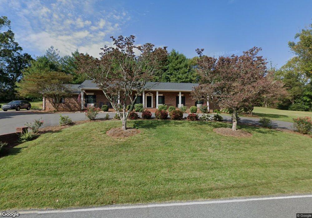 438 Augusta Dr, Statesville, NC 28625 - photo 1