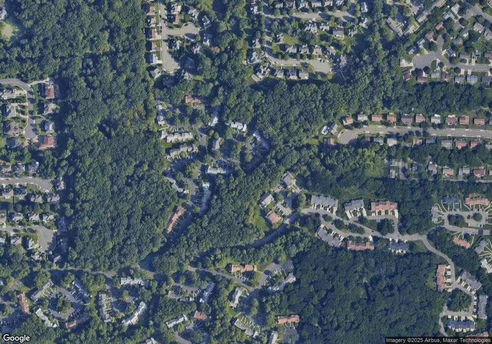 2206 Timber Oaks Rd, Edison, NJ 08820 - photo 1