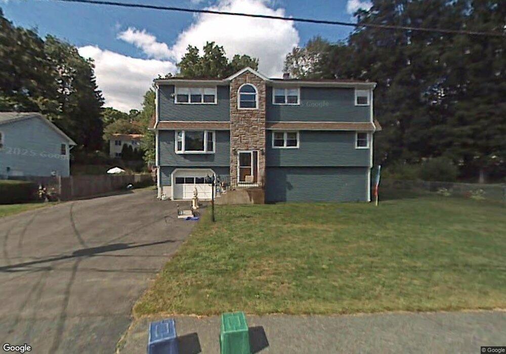 10 Saratoga Dr, Worcester, MA 01606 - photo 1