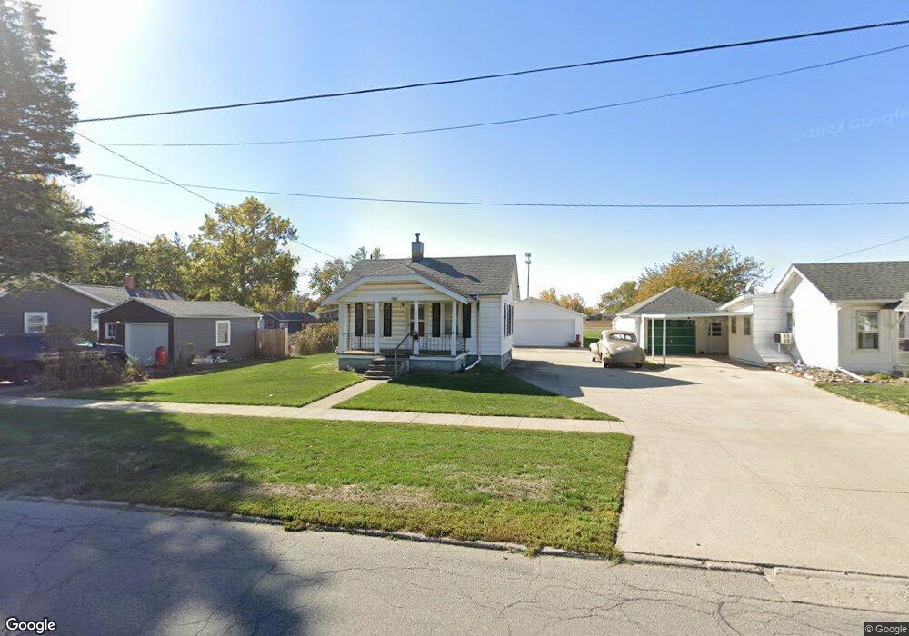 925 E 7th St N, Newton, IA 50208 - photo 1