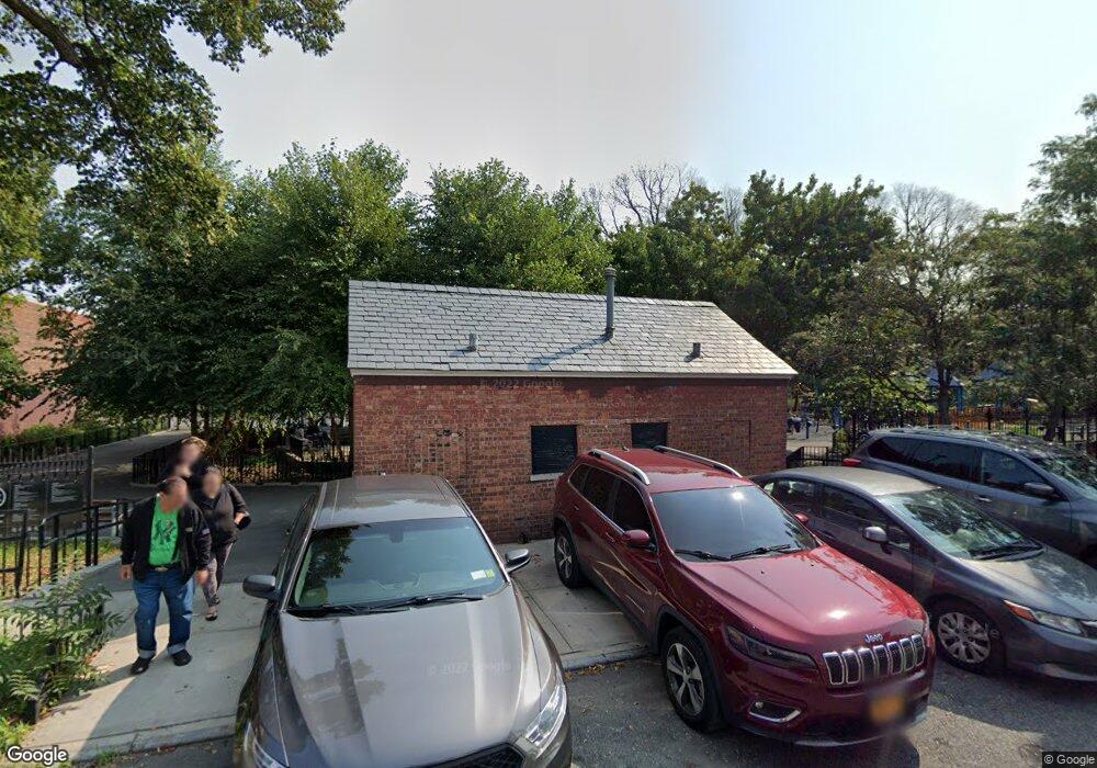10105 101st St, Jamaica, NY 11416 - photo 1