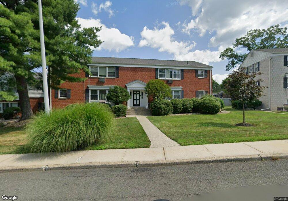 4 Revere Ct, Suffern, NY 10901 - photo 1