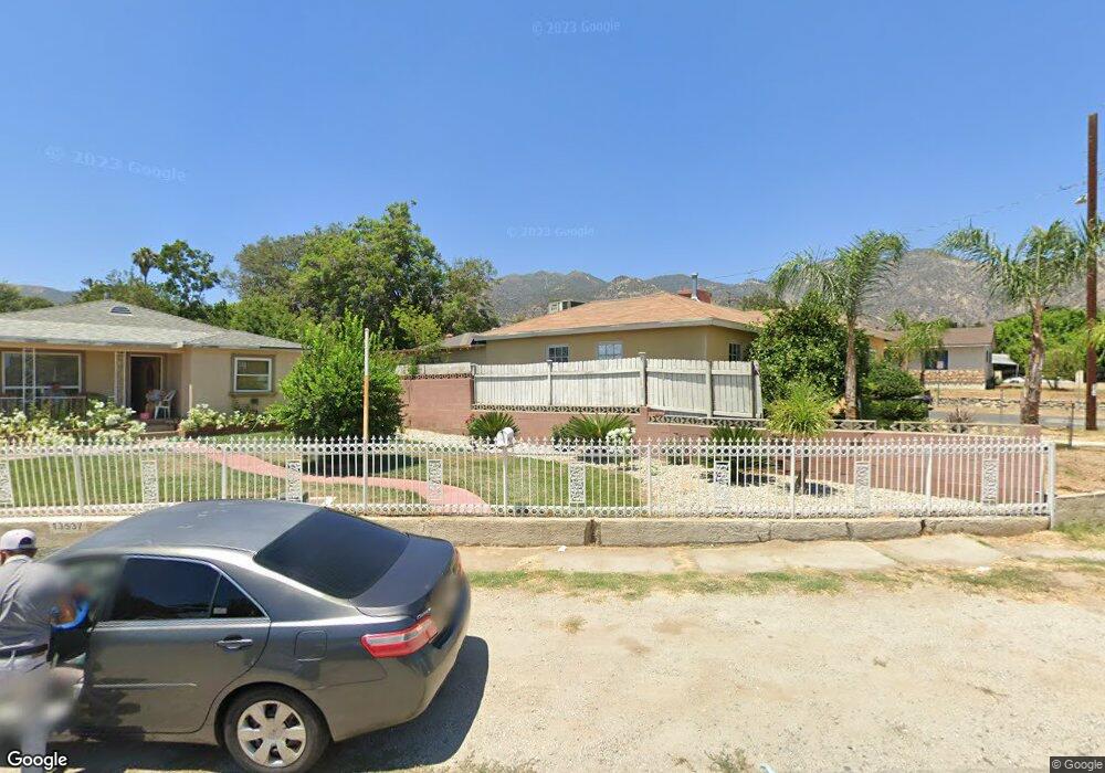13533 Dyer St, Sylmar, CA 91342 - photo 1