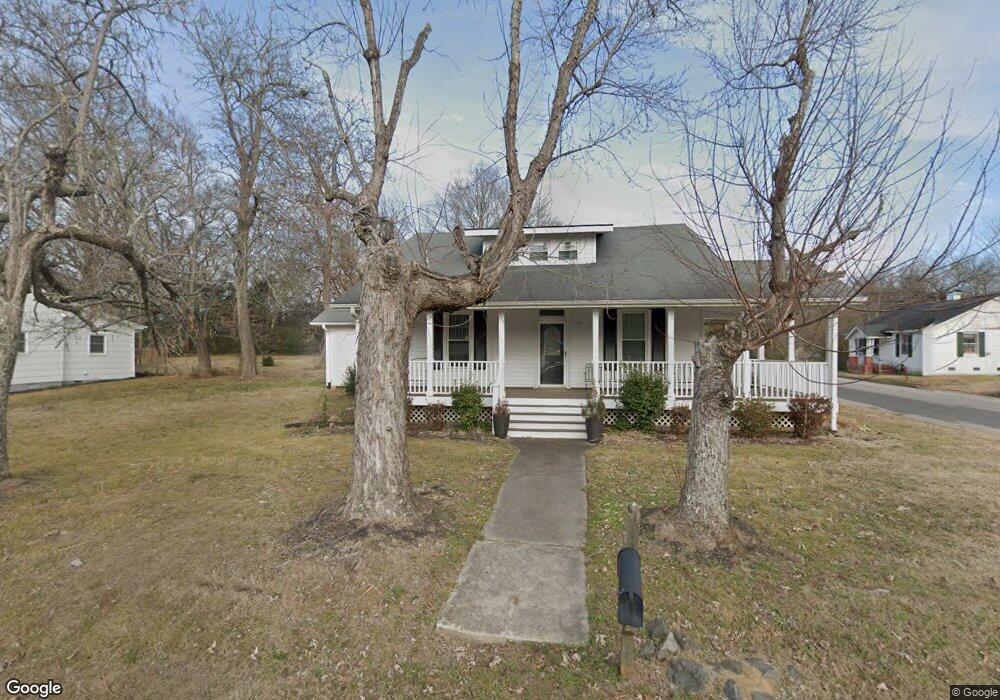 719 Raleigh St, Oxford, NC 27565 - photo 1