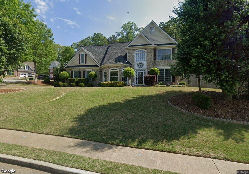 5555 Saddle Tree Ct, Sugar Hill, GA 30518 - photo 1