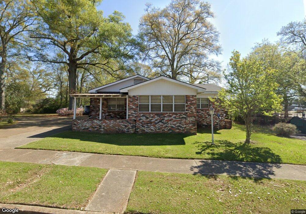102 Oak St, McComb, MS 39648 - photo 1