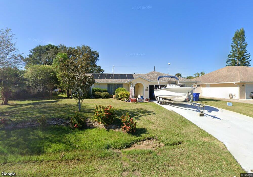 467 Caravan Terrace unit 10, Sebastian, FL 32958 - photo 1