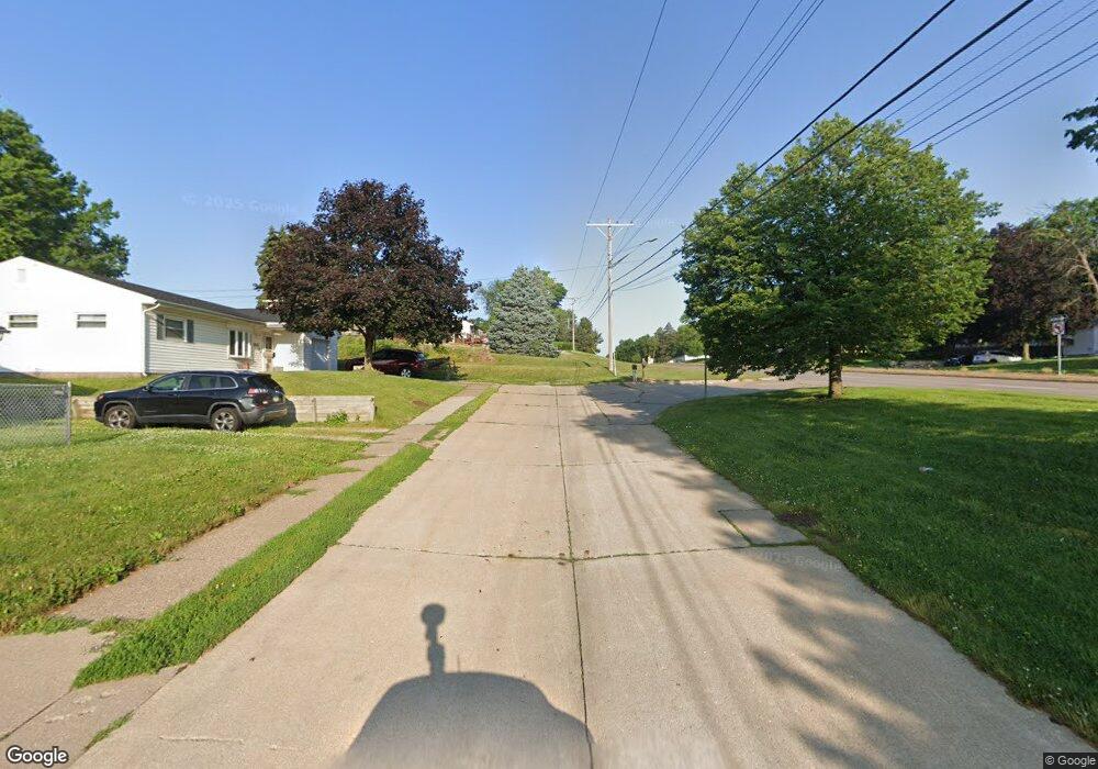 W Kimberly, Davenport, IA 52806 - photo 1