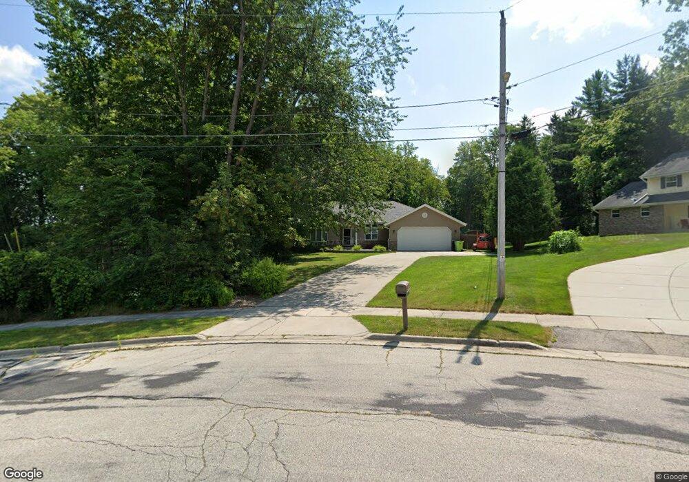 121 Bonnie Ln, Kewaskum, WI 53040 - photo 1