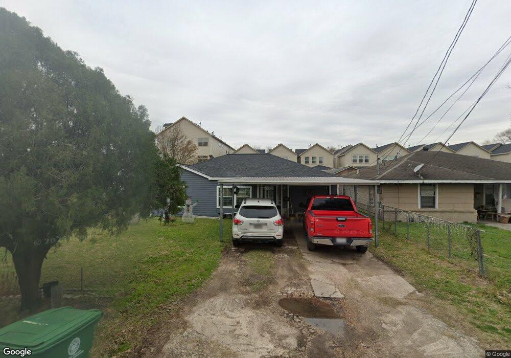 1605 Tabor St, Houston, TX 77009 - photo 1