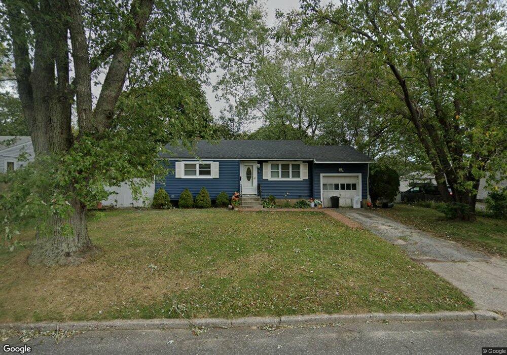 2911 Sipp Ave, Medford, NY 11763 - photo 1