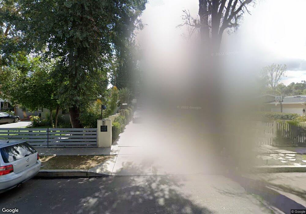 21236 De la Osa St, Woodland Hills, CA 91364 - photo 1