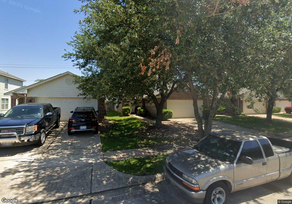 8935 Doak Ln, Houston, TX 77075 - photo 1