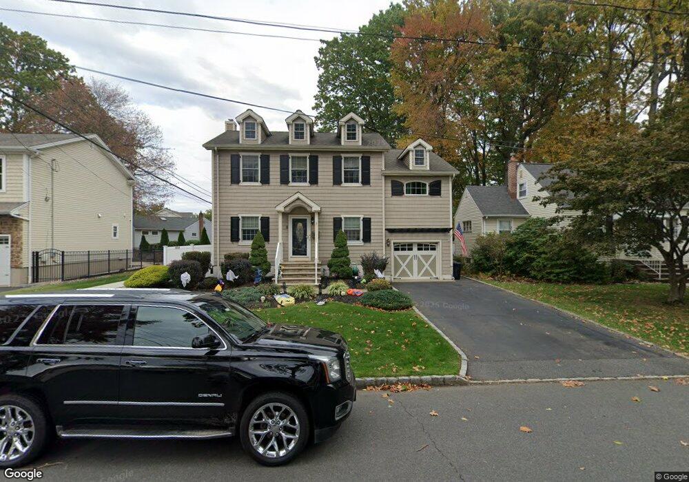 8 Commonwealth Rd, Kenilworth, NJ 07033 - photo 1